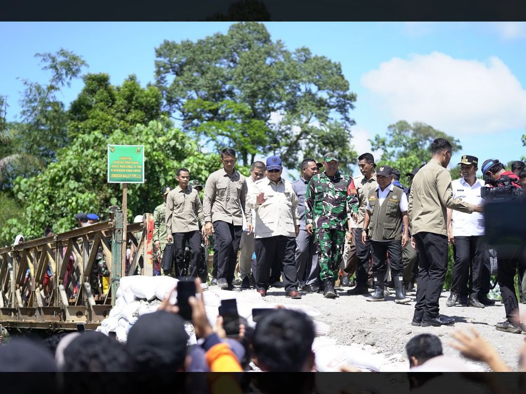Jembatan Bailey Padang Mantuang Rampung, Presiden Prabowo Apresiasi Lakek Tangan TNI dan Warga Setempat