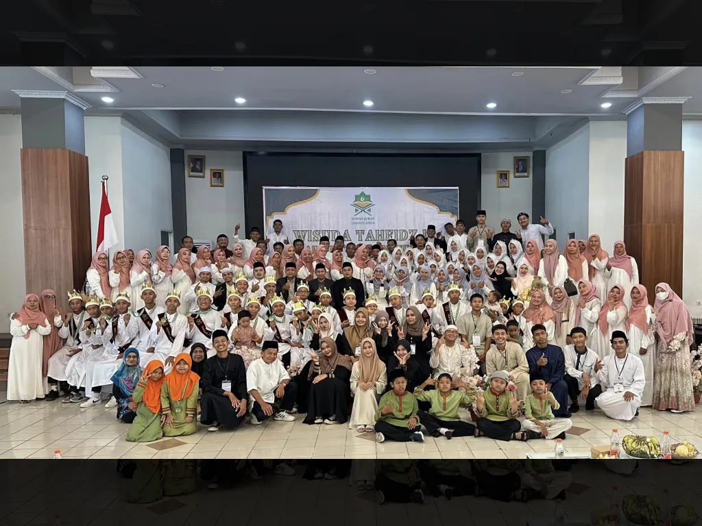 Wisuda Tahfidz ke-2 Rumah Qur
