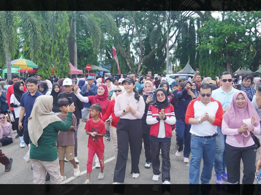 Digelar Perdana, Semarak Darmasraya Car Free Day Dibarengi Bazar UMKM