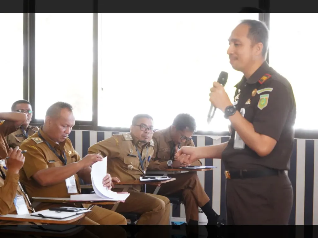 Cegah Korupsi dan Maladministrasi,  Wali Nagari se Tanah Datar Dibekali Pemahaman Hukum 
