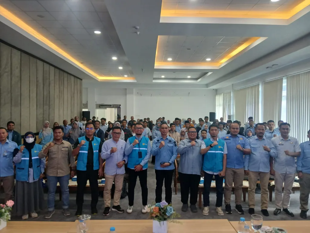 Realisasikan Program BPBL 100 Persen, PLN – Pemkab Solok Pasang Baru Listrik pada 1.395 Rumah dari Target 1.399 Rumah  