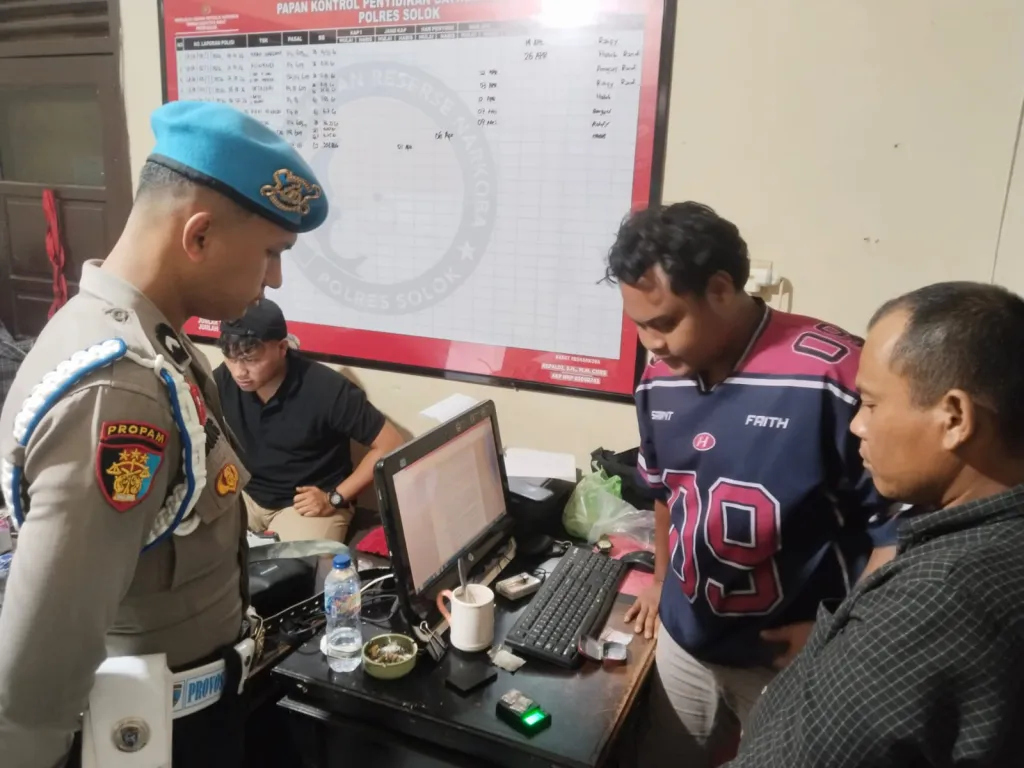  Satresnarkoba Polres Solok Tangkap Tersangka Narkoba di Koto Gadang Guguak