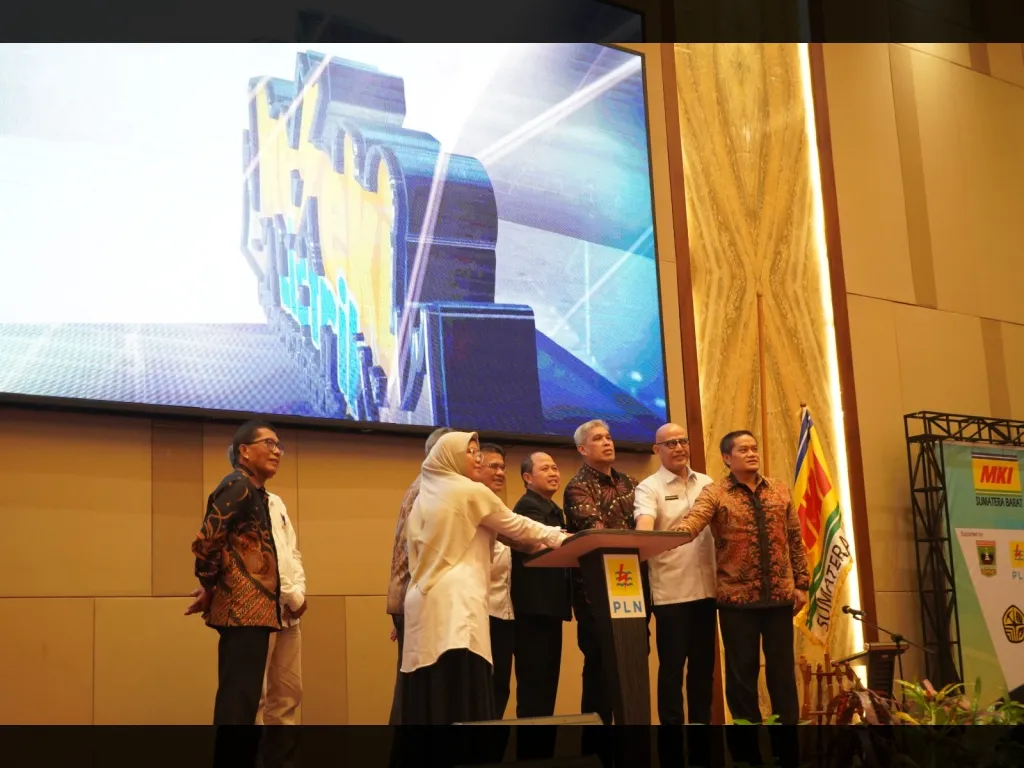 PLN Mobile Berhadiah Umroh, Program “Rezeki Listrik Dunsanak Minang” Resmi Diluncurkan