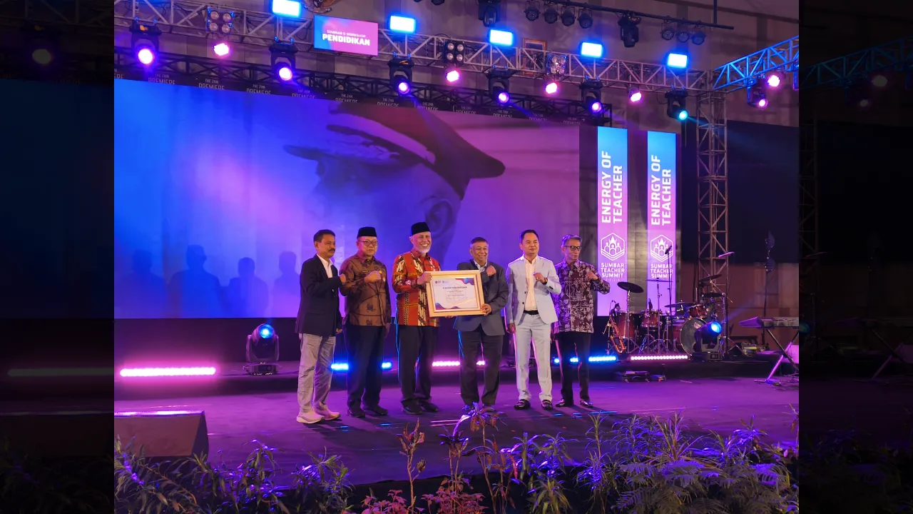 Sumbar Teacher Summit 2026, Mahyeldi Ingatkan Guru Terus Belajar di Era Digital