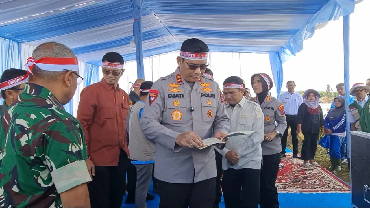 Kapolda Sumbar Irjend Pol. Djati Wiyoto Abadhy bersama Wabup Solok Candra