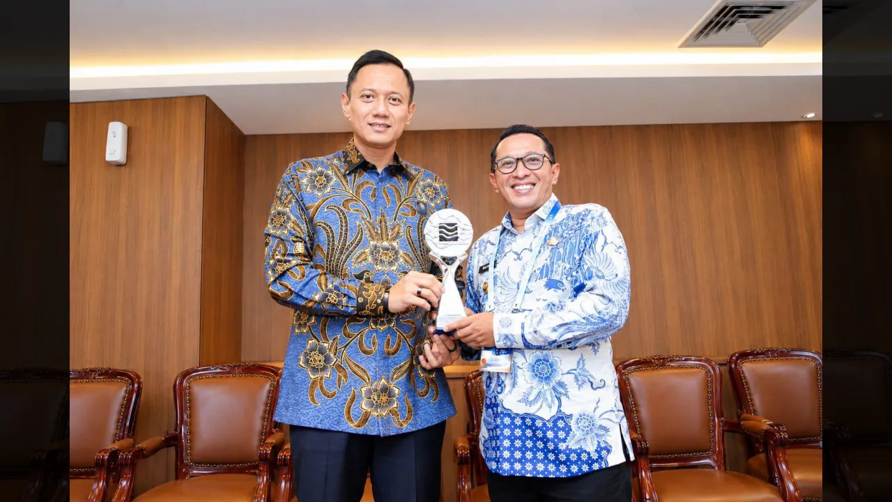 Top! Enam Kali Tanah Datar Juara Terbaik I TPID Berprestasi Kawasan Sumatera