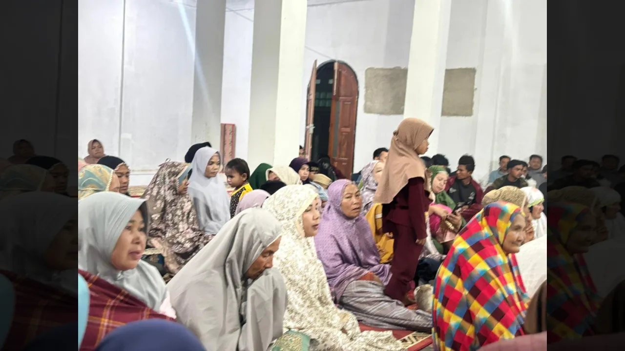 Suasana Maulid nabi di jorong Aie Abu, nagari Aie Dingin